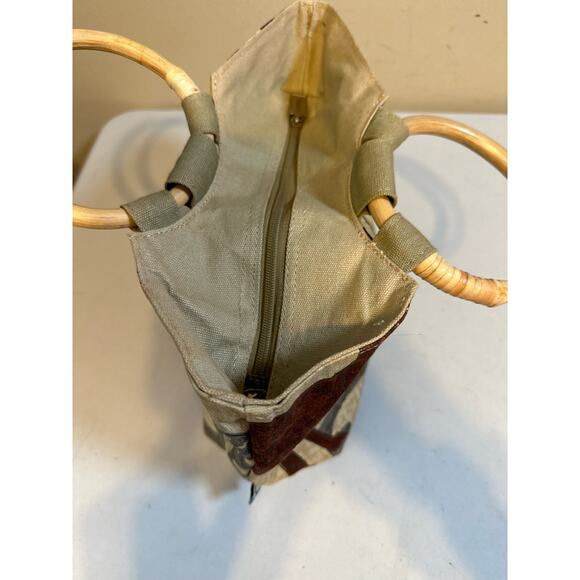 Sun N Sand Small Tote Bag - Unique Giraffe & Zebra Print, Wood Handle - Picture 6 of 10